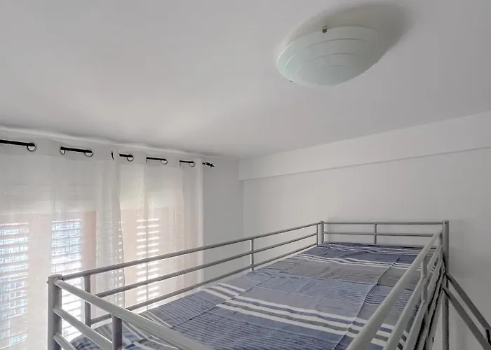 Apartment Vivalidays Carmen - Fenals - *