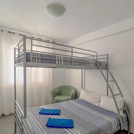 Appartement Vivalidays Carmen - Fenals - *